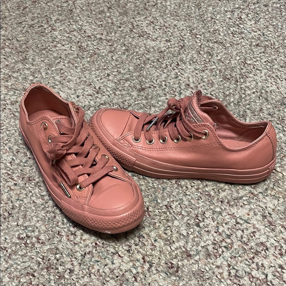 Converse Pink leather Low-Top Sneakers